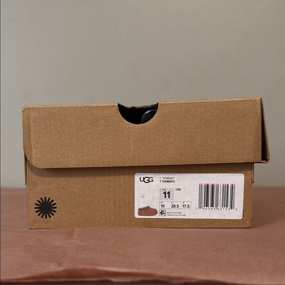 UGG Tan tasmin Shoe Box with Label - Picture 1 of 7